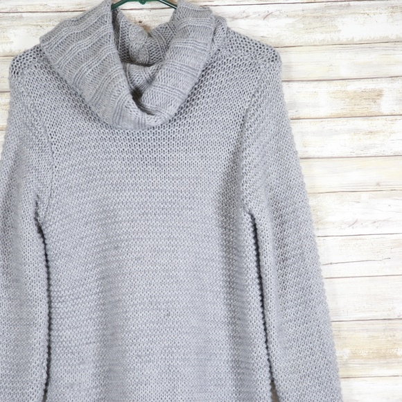 Charlotte Russe Gray Knit Turtleneck Sweater sz Sm - Picture 4 of 6